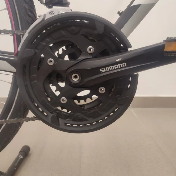 KTM Avenza Cross Street