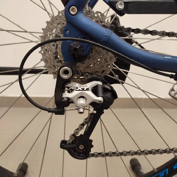 KTM Avenza