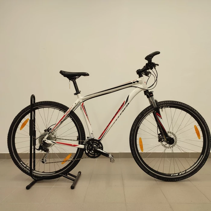 Specialized Hardrock 29